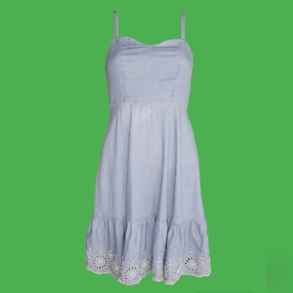 Old Navy Dresses & Skirts - Old Navy Light blue Floral Eyelet Embroidered Trim Stretch Fit and Flare Dress